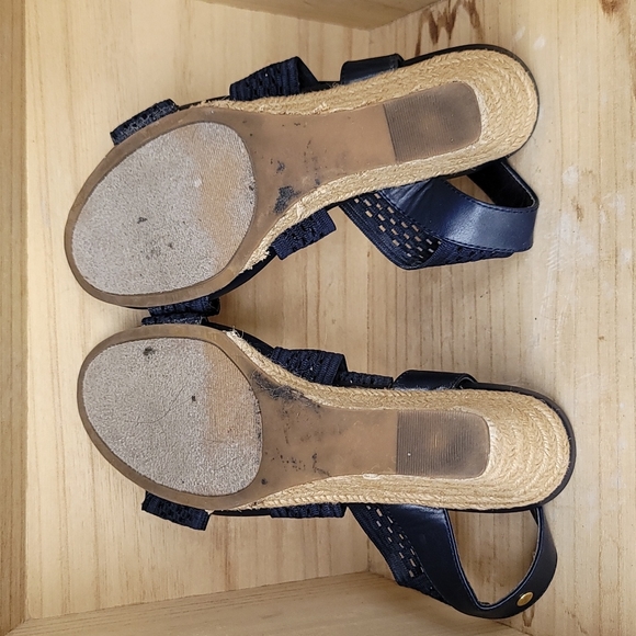 CloudWalkers by Avenue Womens Navy Blue Wedge Sandals - Picture 9 of 10